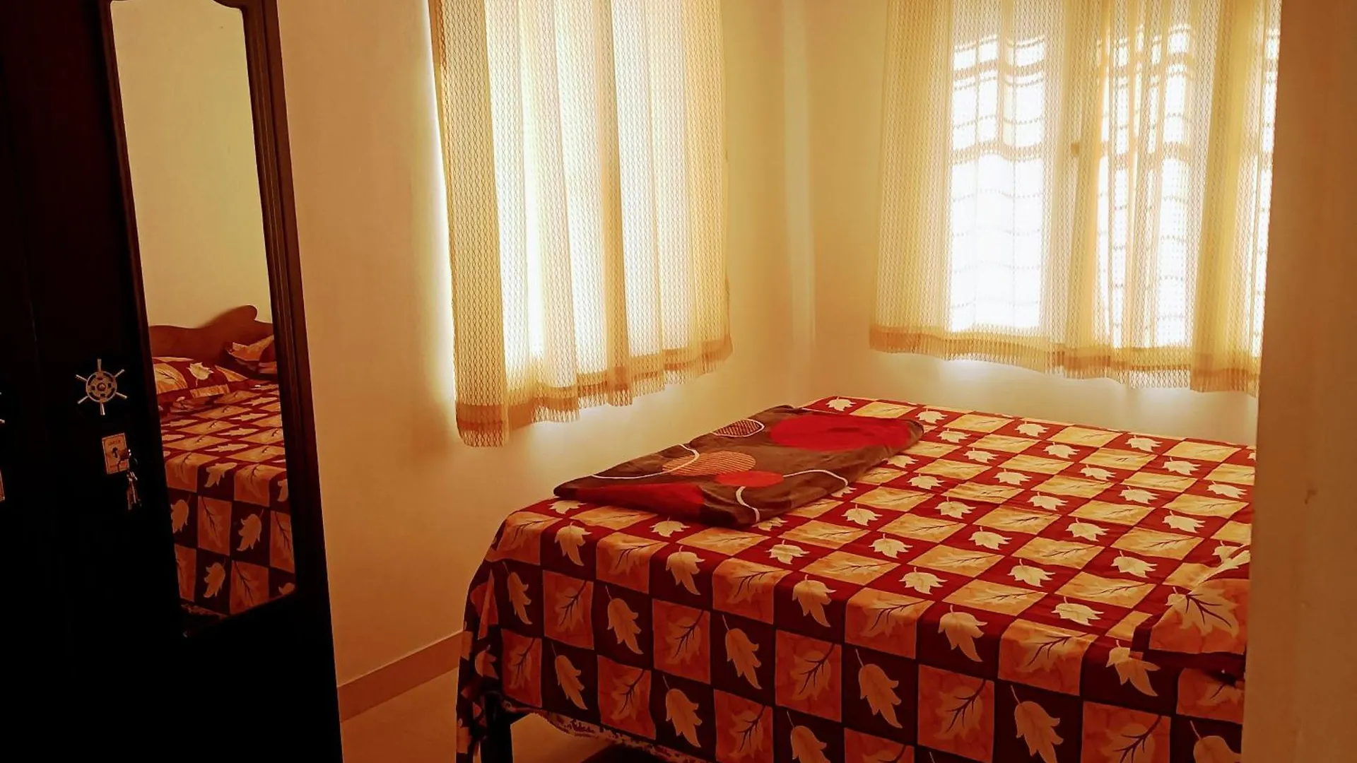 Snug Stay Kochi Accommodatie bij particulieren